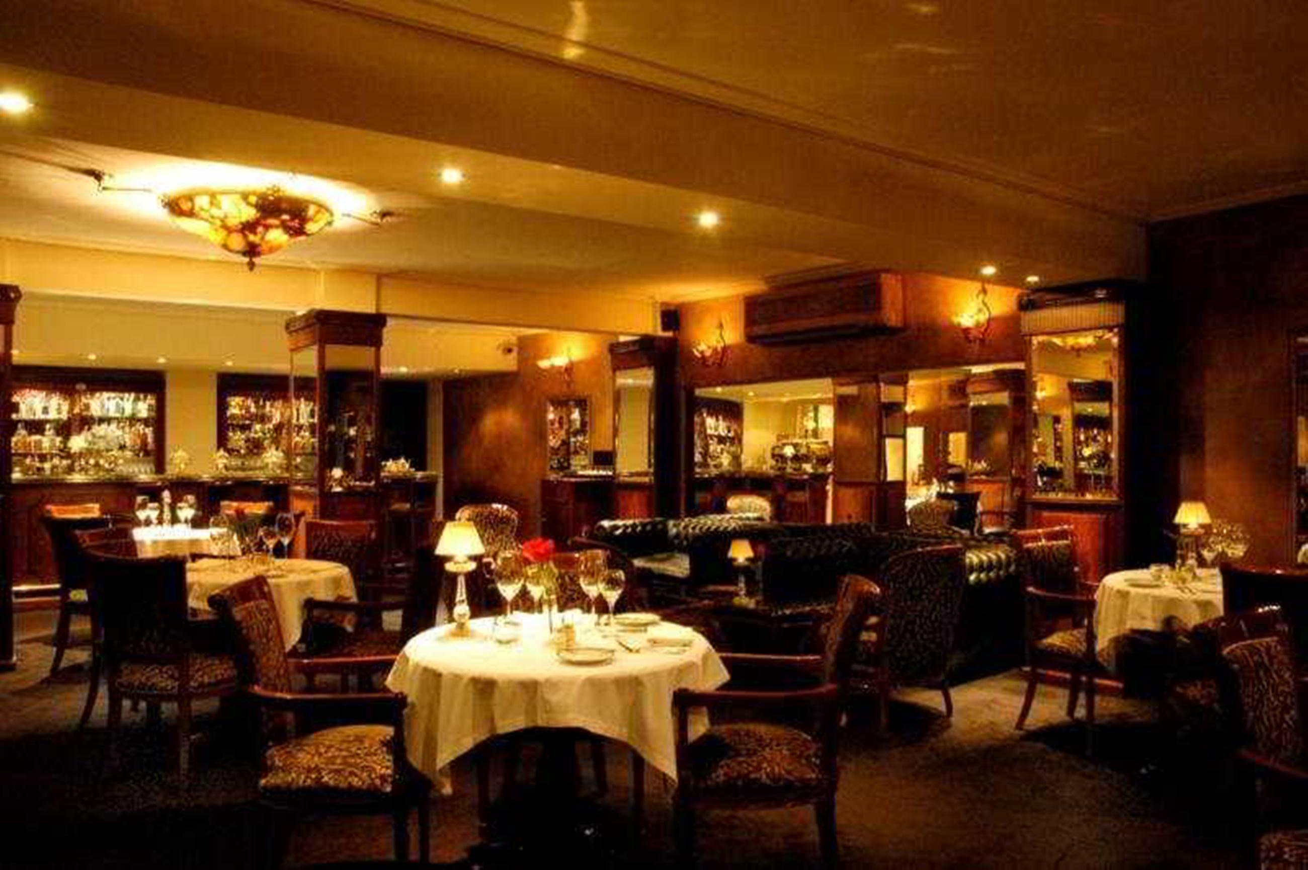 Melia Recoleta Plaza Hotel Buenos Aires Étterem fotó Interior of the restaurant