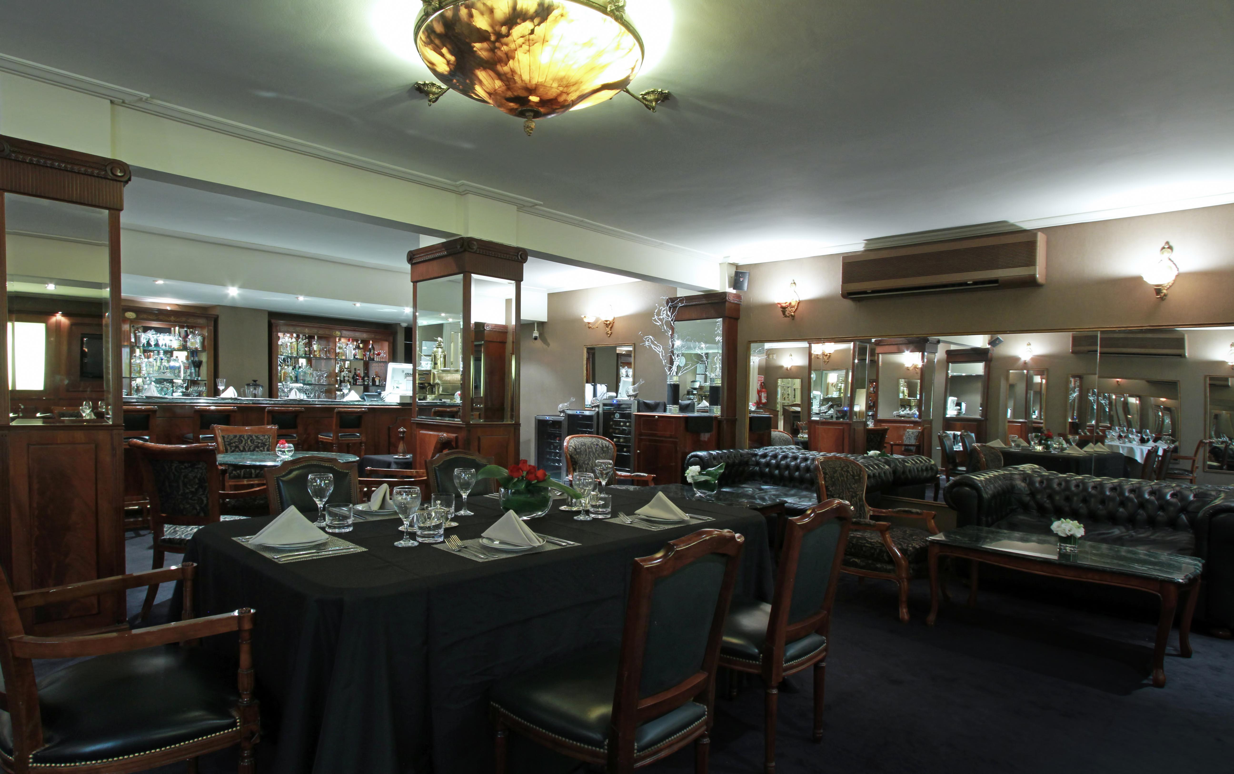 Melia Recoleta Plaza Hotel Buenos Aires Kültér fotó The interior of the restaurant