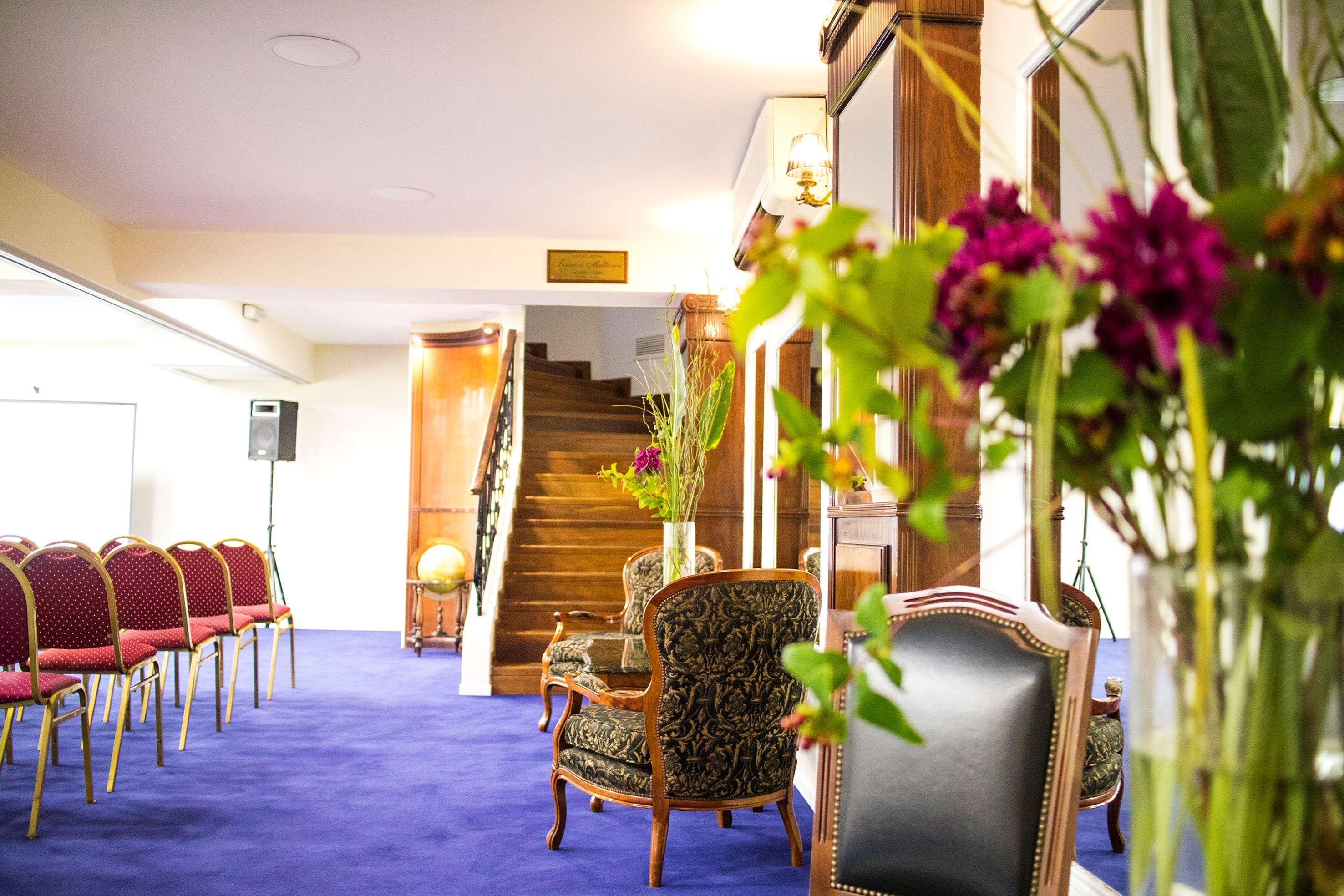 Melia Recoleta Plaza Hotel Buenos Aires Kültér fotó The interior of the hotel