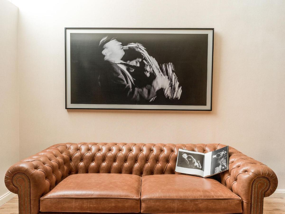 Melia Recoleta Plaza Hotel Buenos Aires Kültér fotó A photograph of a photograph