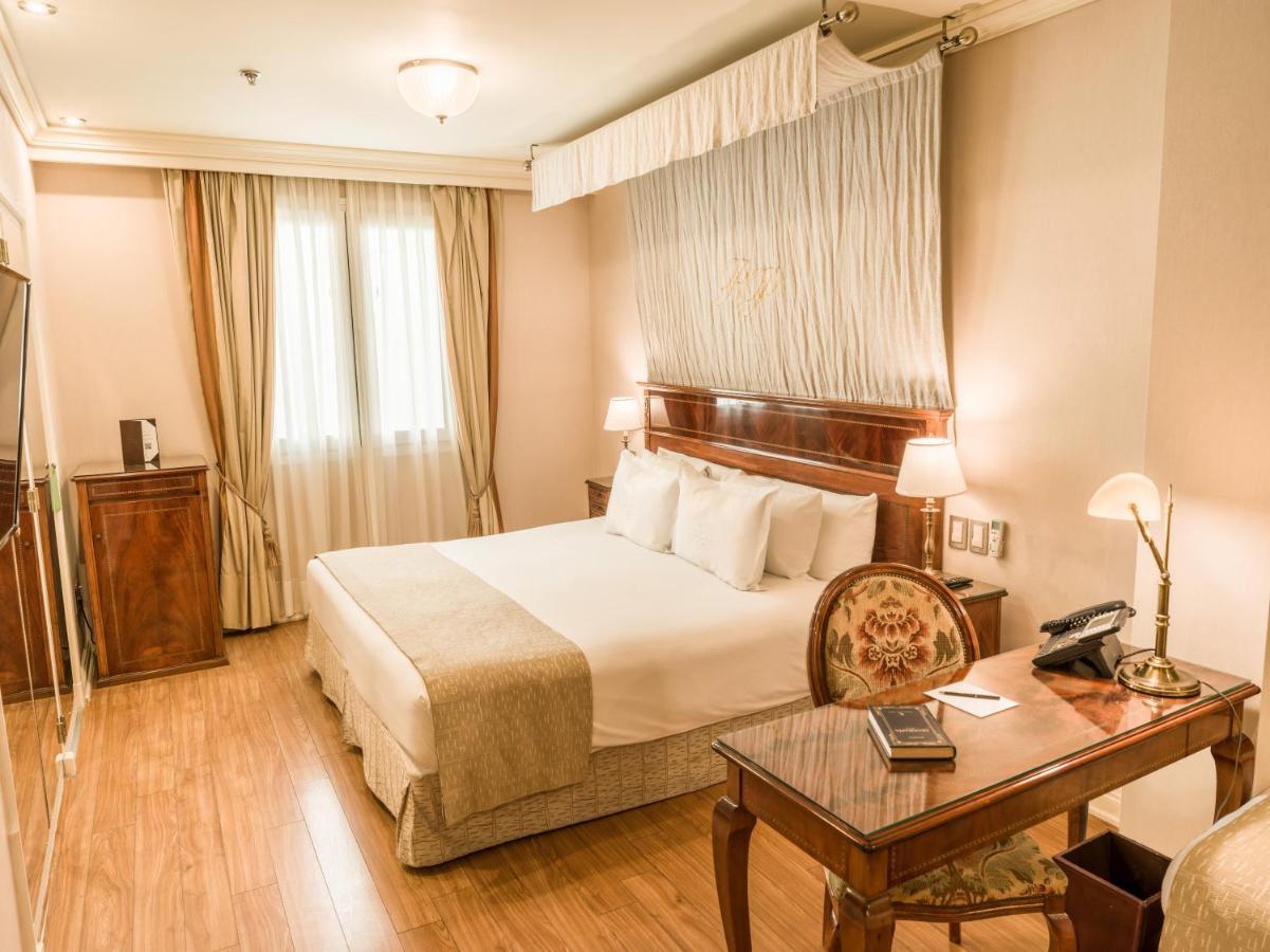 Melia Recoleta Plaza Hotel Buenos Aires Kültér fotó A room at the hotel