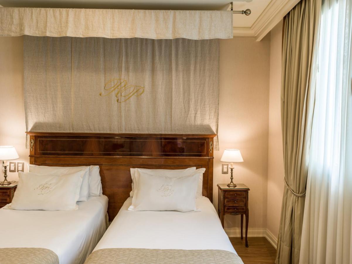 Melia Recoleta Plaza Hotel Buenos Aires Kültér fotó A room at the hotel